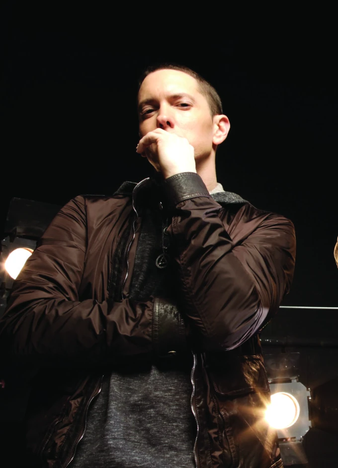 EMINEM、2011年の広報写真から