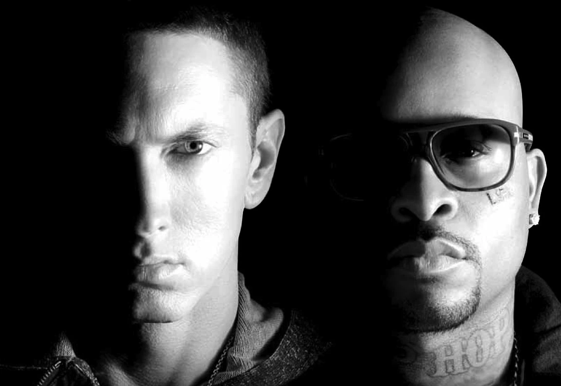 左にEminem、右にRoyce da 5'9"が写るモノクロのクローズアップ。撮影時期は未確認。
