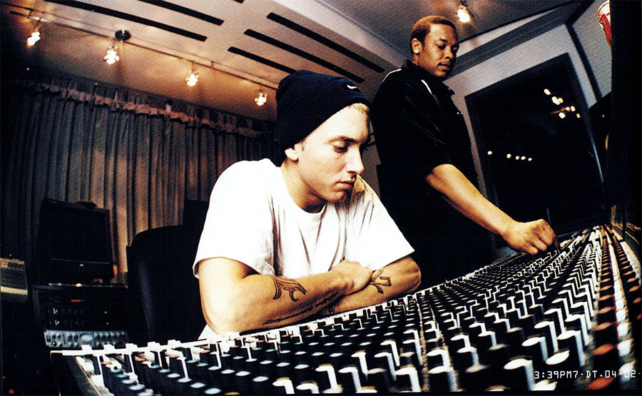 The Eminem Show制作時のレコーディングスタジオをイメージした画像